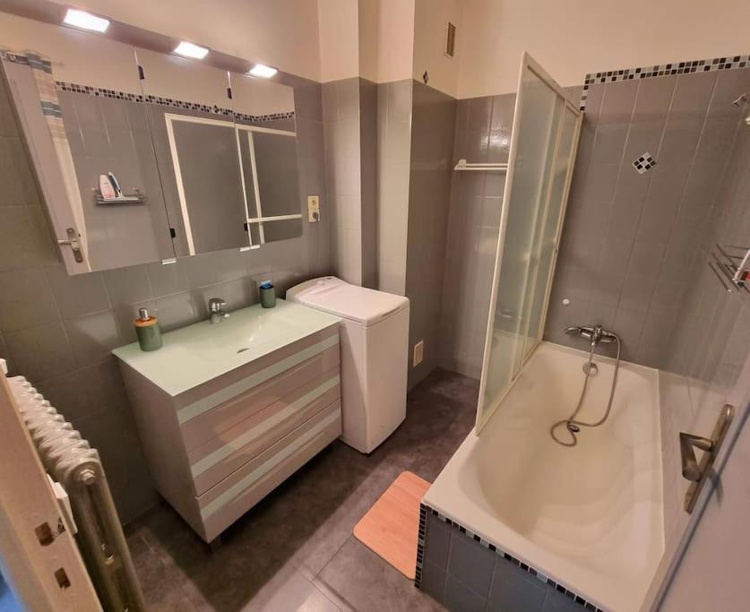 Appartement Cosy Entre Lac Et Montagne โทนง-เลส์-แบงส์ ภายนอก รูปภาพ