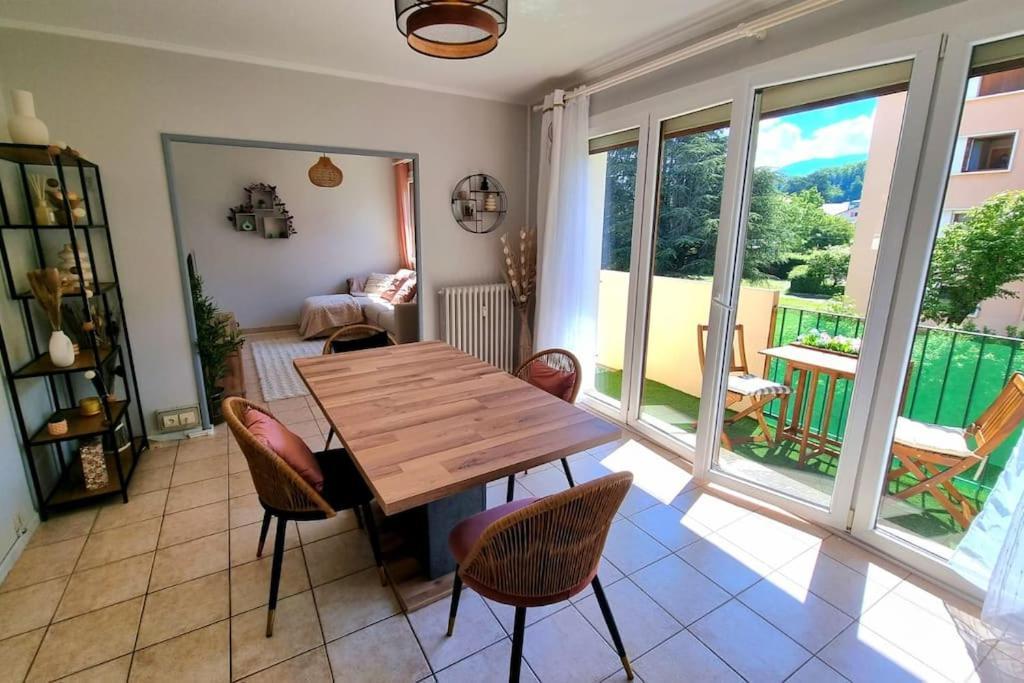 Appartement Cosy Entre Lac Et Montagne โทนง-เลส์-แบงส์ ภายนอก รูปภาพ
